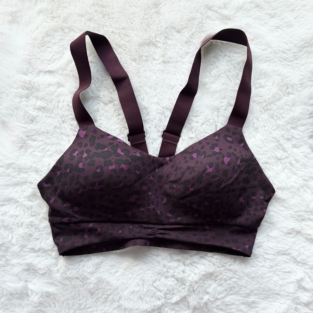 NWT VS On Point Wireless Sports Bra Purple Black Animal Print size Small